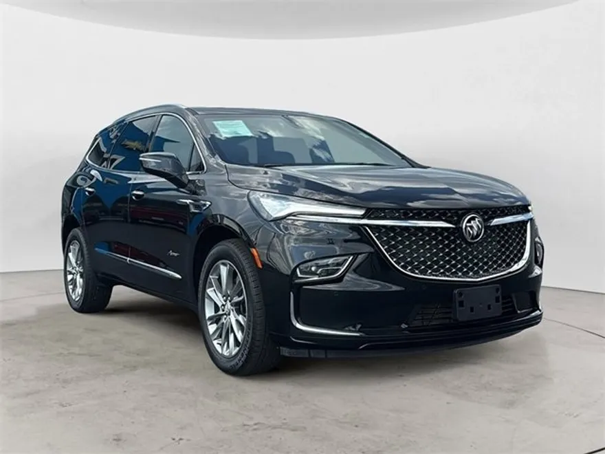 2024 Buick Enclave Avenir photo 1