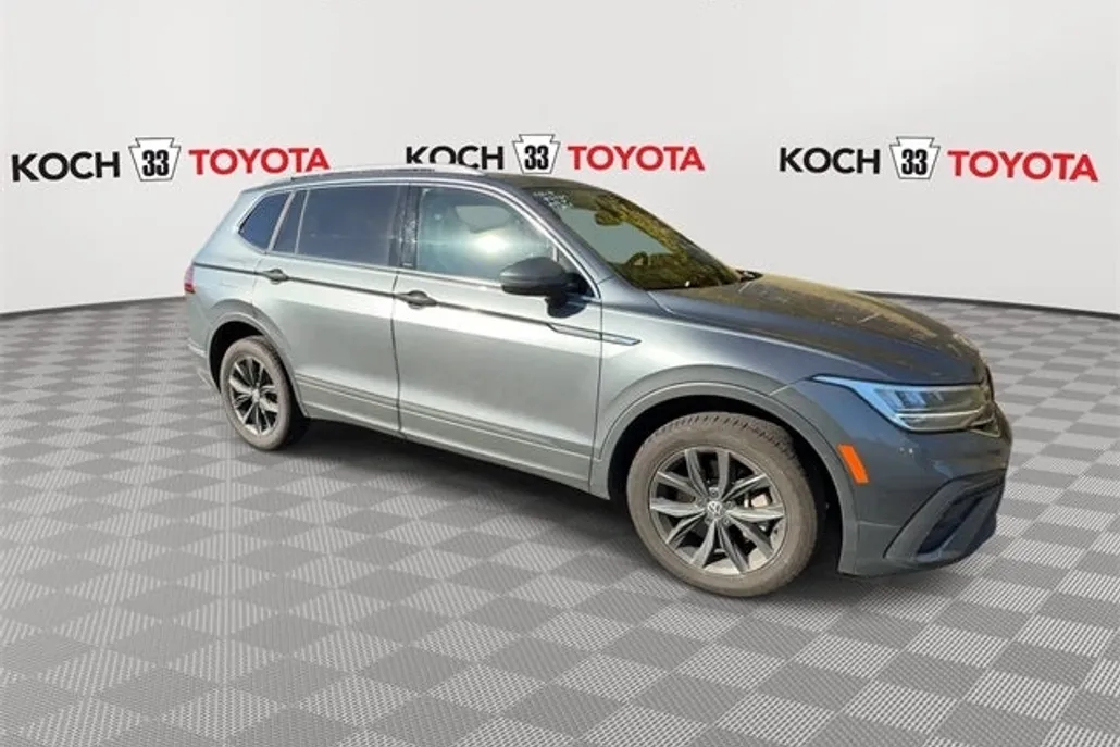 2022 Volkswagen Tiguan SE photo 1