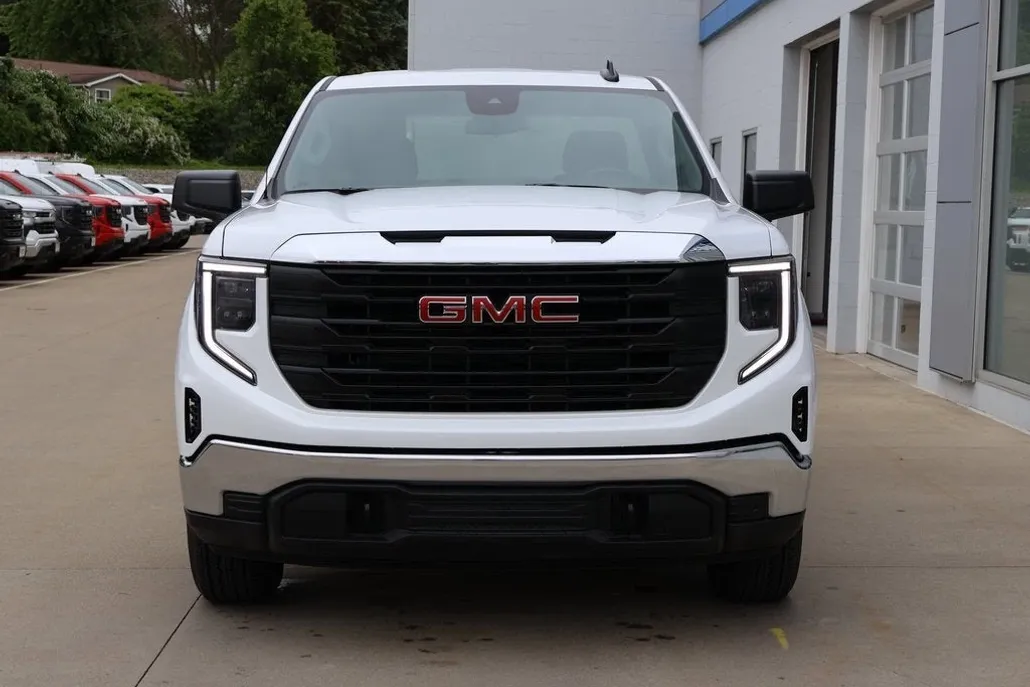 2025 Gmc Sierra 1500 Pro photo 1