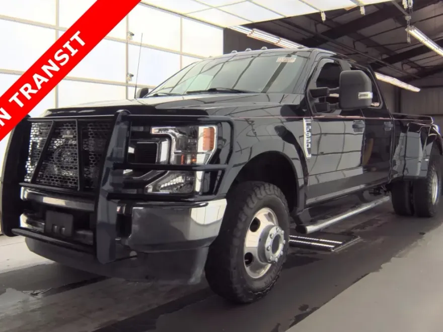 2022 Ford F-350 XL photo 1