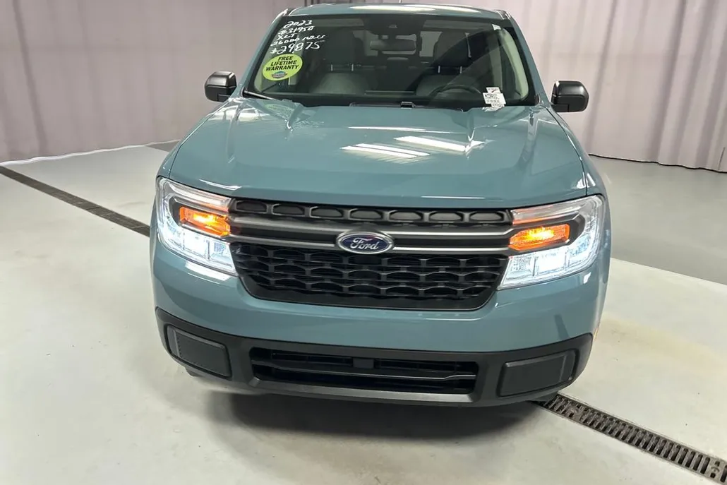 2023 Ford Maverick XLT Lariat photo 1