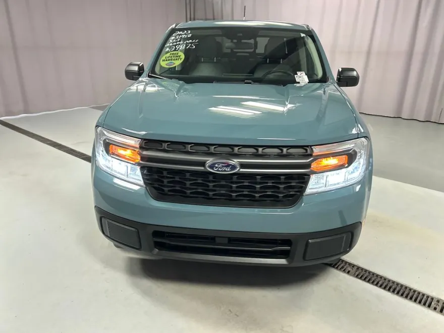2023 Ford Maverick XLT Lariat photo 1