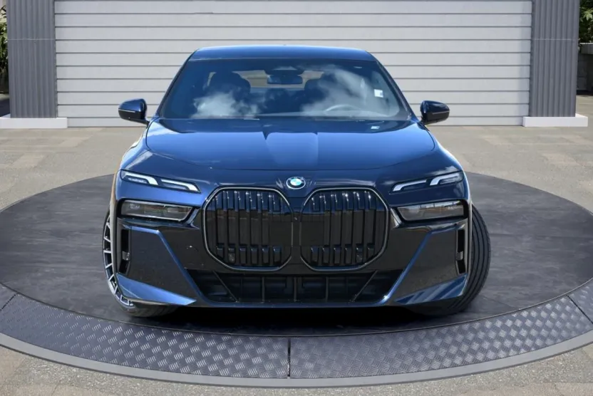 2025 Bmw i7 eDrive50 photo 1