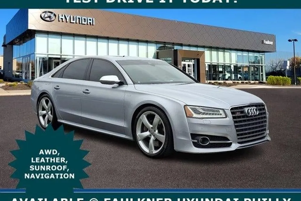 2016 Audi S8 4.0T photo 1