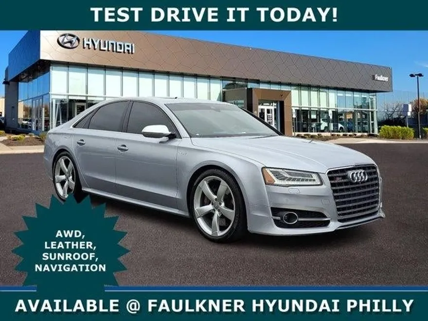 2016 Audi S8 4.0T photo 1