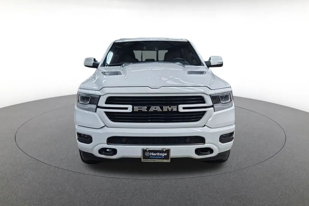 2020 Ram 1500 Laramie photo 1