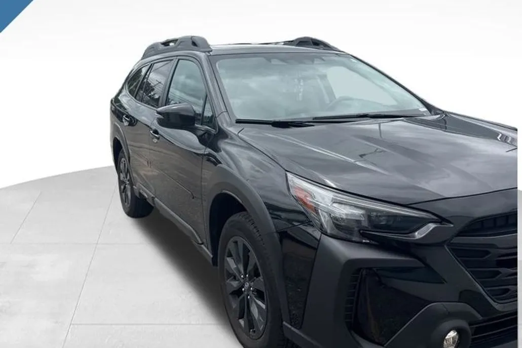 2023 Subaru Outback Onyx Edition photo 1