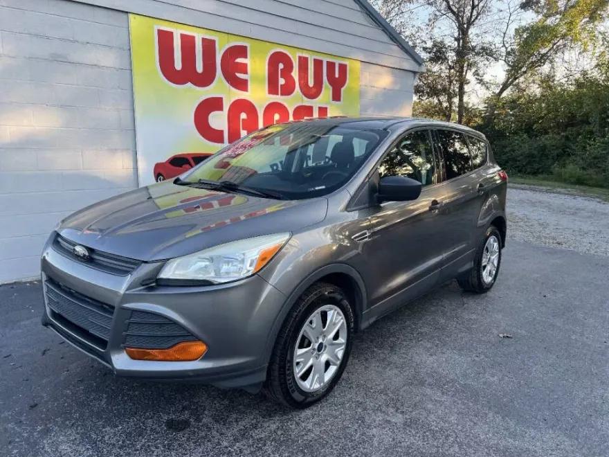 2013 Ford Escape S photo 1