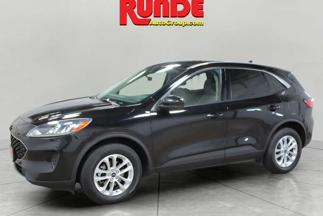 2020 Ford Escape SE photo 1