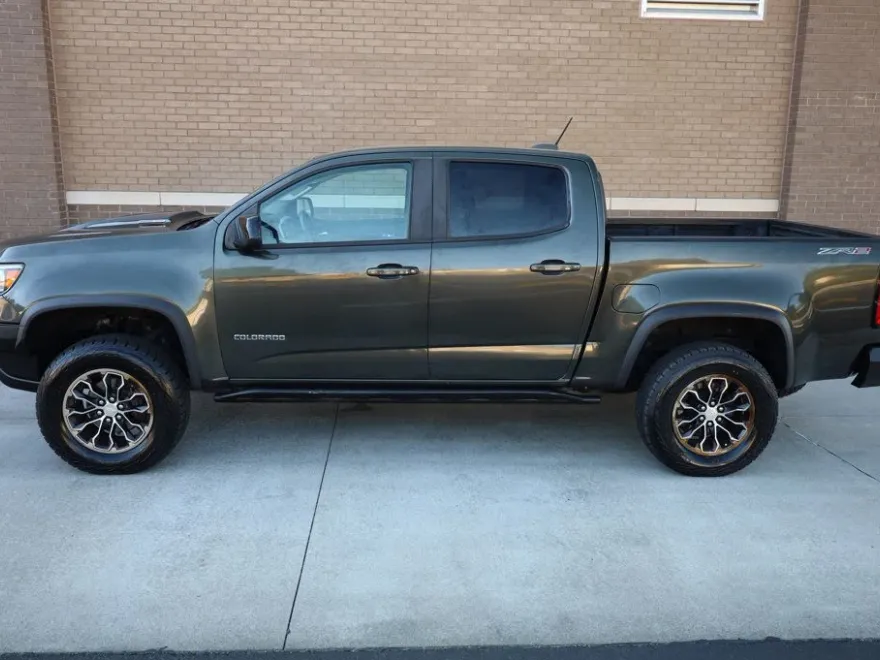 2017 Chevrolet Colorado ZR2 photo 1
