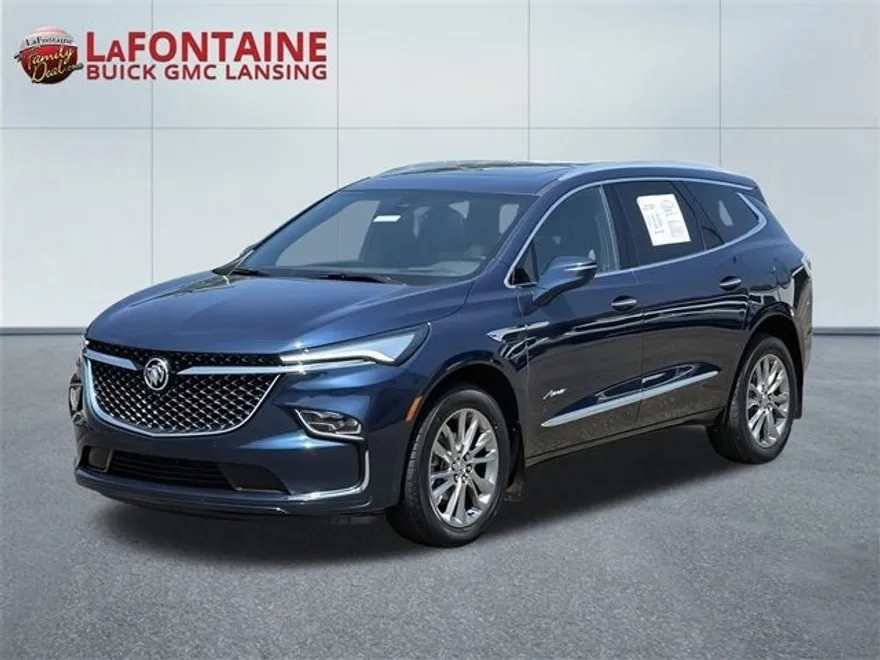 2023 Buick Enclave Avenir photo 1