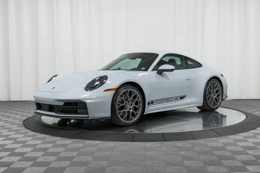 2025 Porsche 911 photo 1