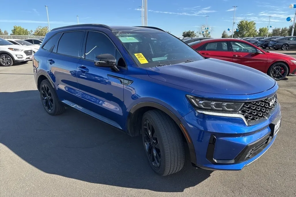 2022 Kia Sorento SX photo 1