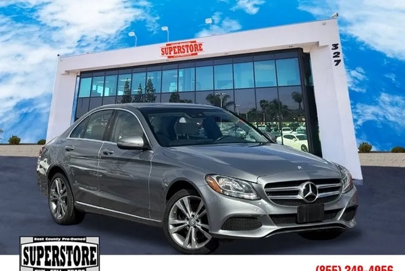 2016 Mercedes Benz C 300 4MATIC Luxury photo 1