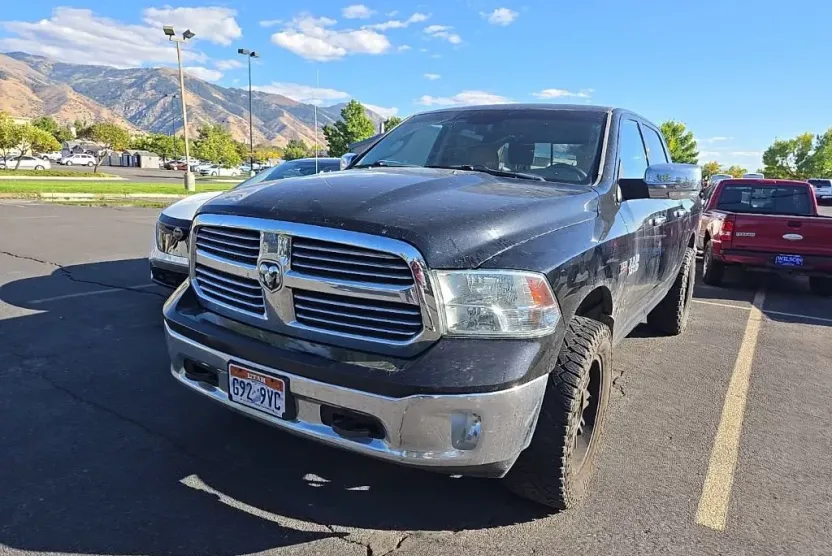 2014 Ram 1500 SLT photo 1