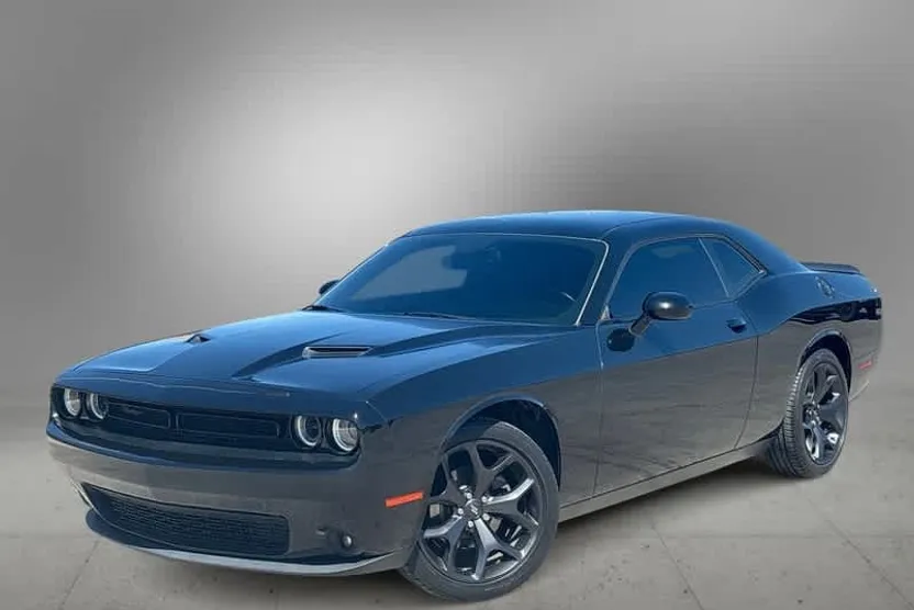 2020 Dodge Challenger SXT photo 1