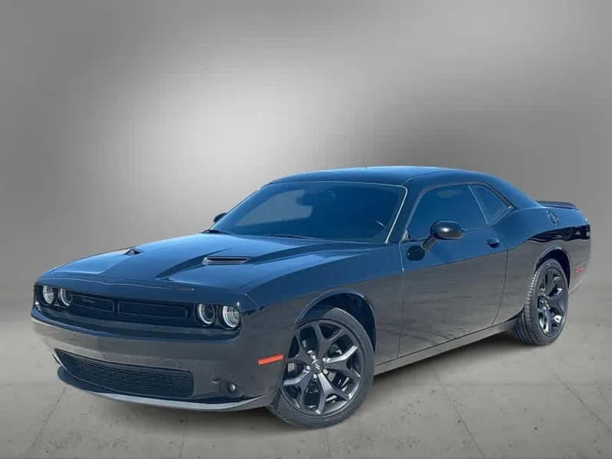 2020 Dodge Challenger SXT photo 1