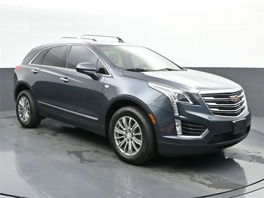 2019 Cadillac XT5 Luxury photo 1