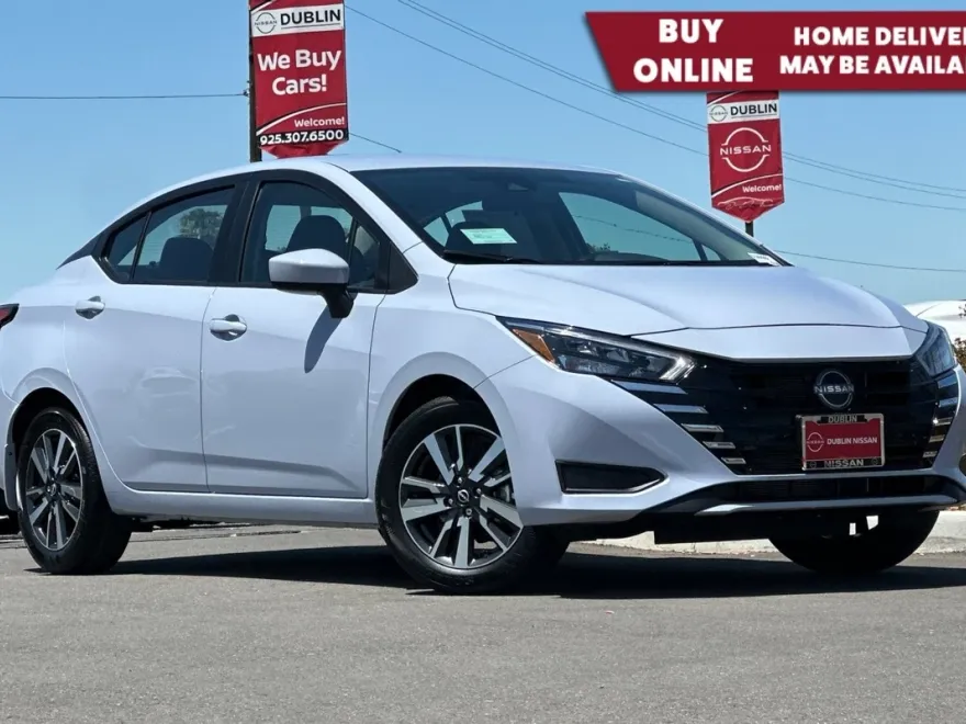 2025 Nissan Versa 1.6 SV photo 1