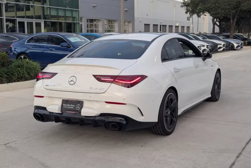 2025 Mercedes Benz CLA AMG 35 4MATIC photo 1