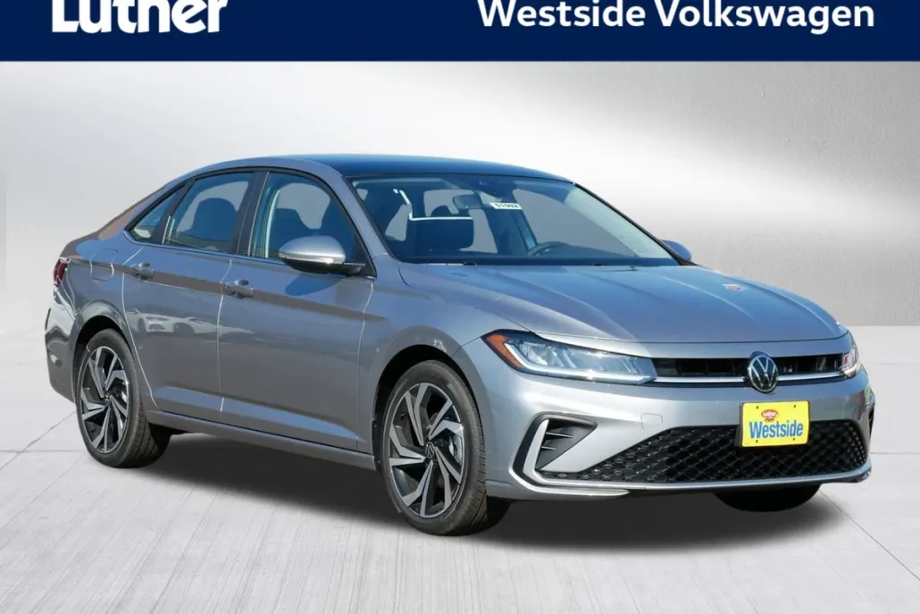 2025 Volkswagen Jetta SEL photo 1