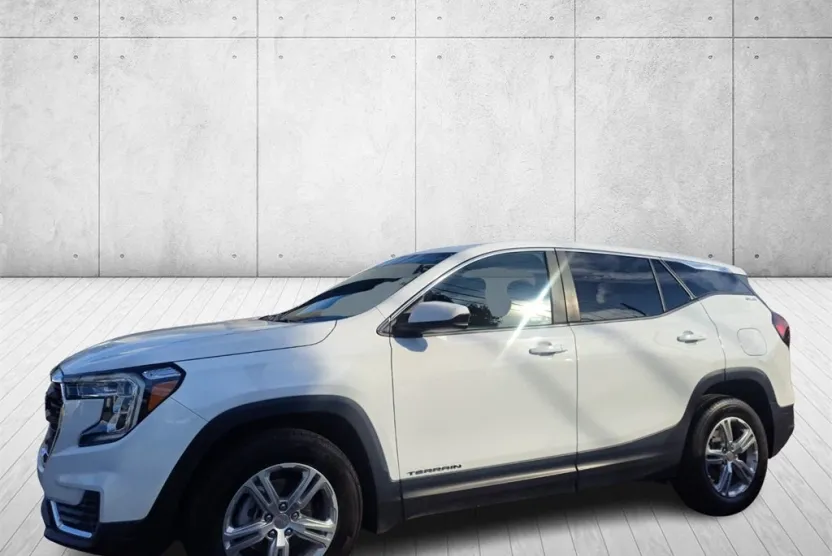 2024 Gmc Terrain SLE photo 1
