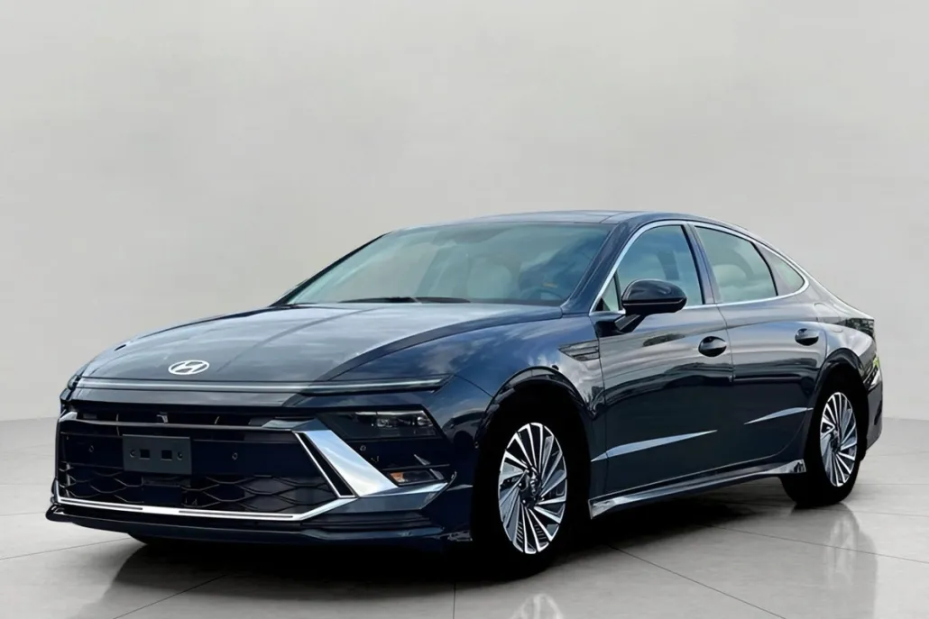 2025 Hyundai Sonata Hybrid Limited photo 1