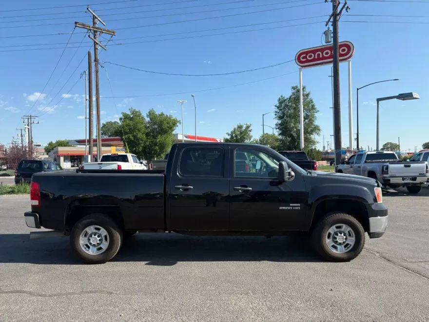 2010 Gmc Sierra 2500 HD SLE photo 1