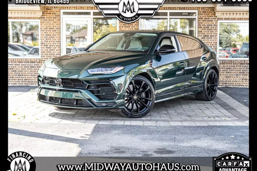 2022 Lamborghini Urus photo 1
