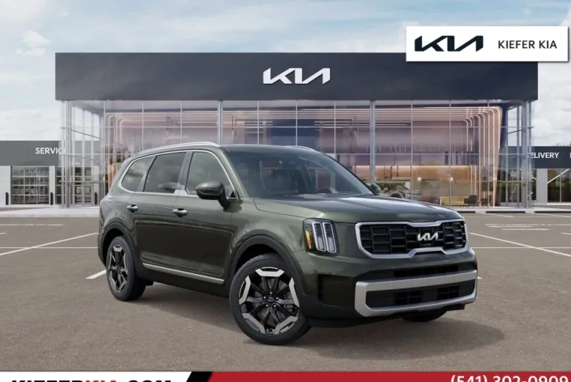 2025 Kia Telluride S photo 1