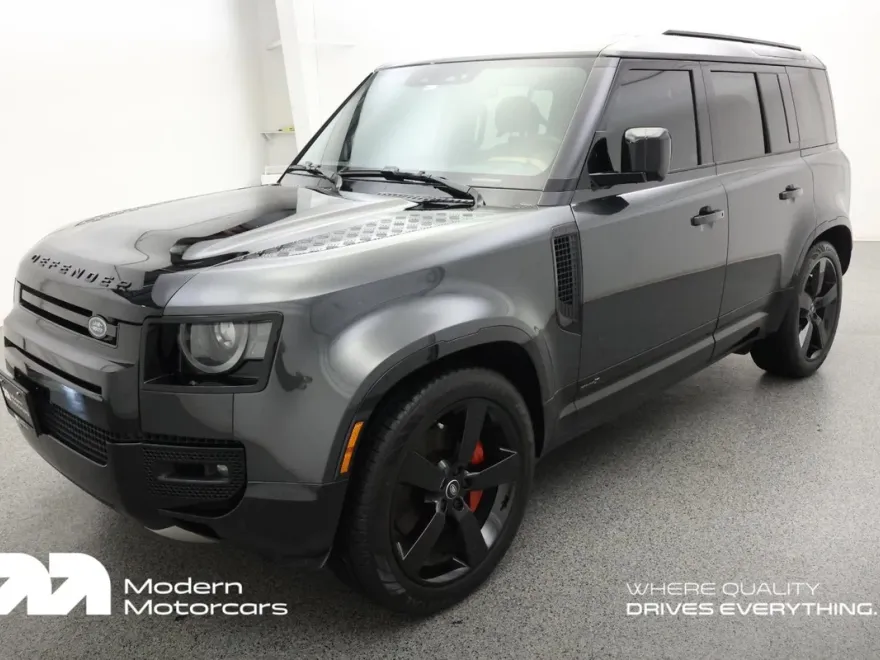 2025 Land Rover Defender X photo 1
