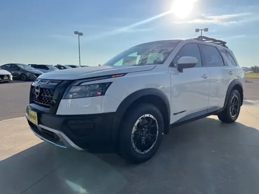 2025 Nissan Pathfinder Rock Creek photo 1