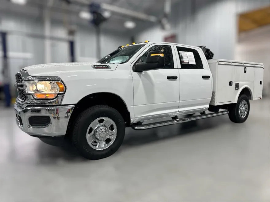 2024 Ram 2500 Tradesman photo 1