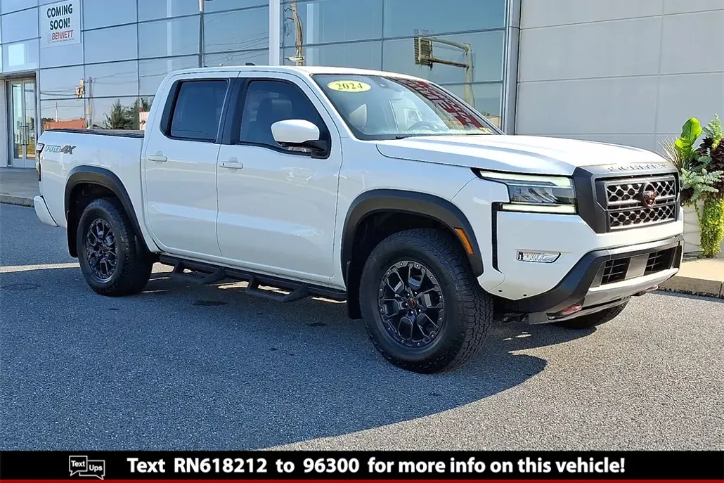 2024 Nissan Frontier PRO-4X photo 1