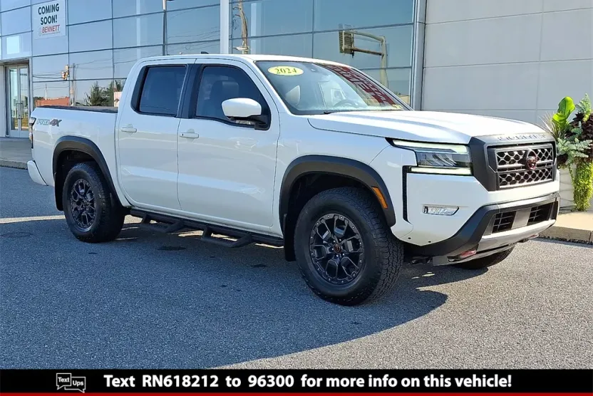2024 Nissan Frontier PRO-4X photo 1