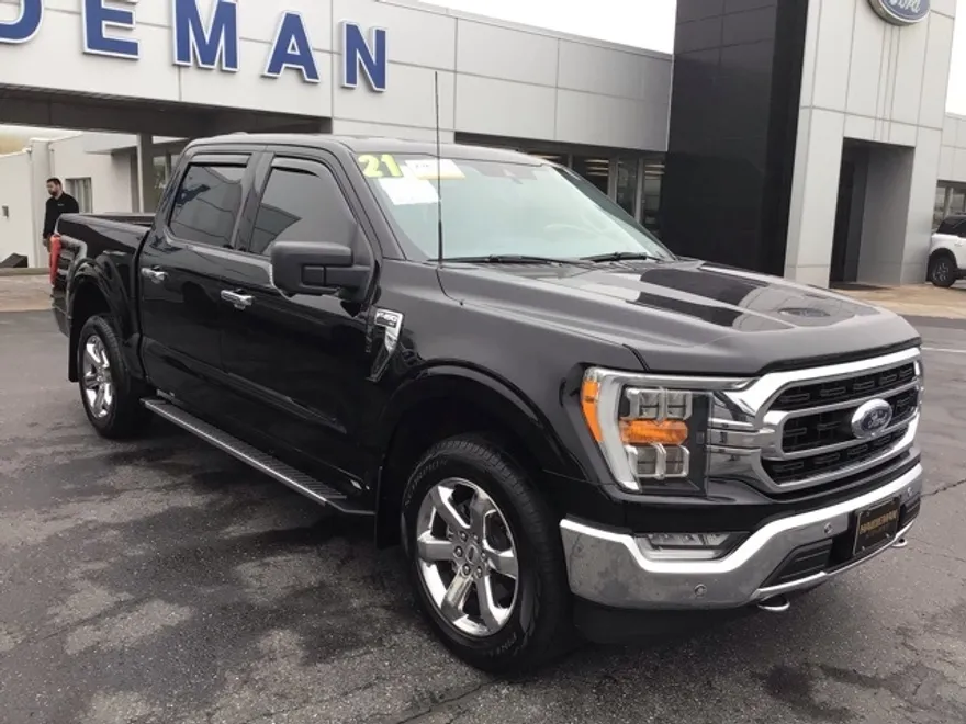 2021 Ford F-150 XLT photo 1