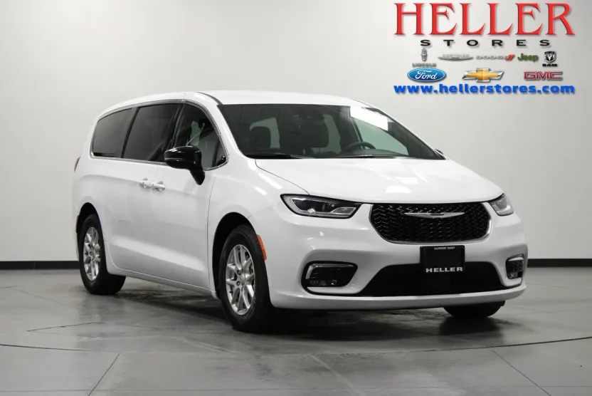 2025 Chrysler Pacifica photo 1