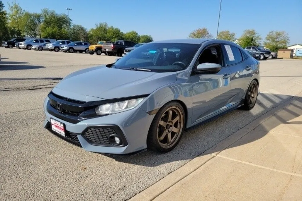 2017 Honda Civic Sport Hatchback photo 1