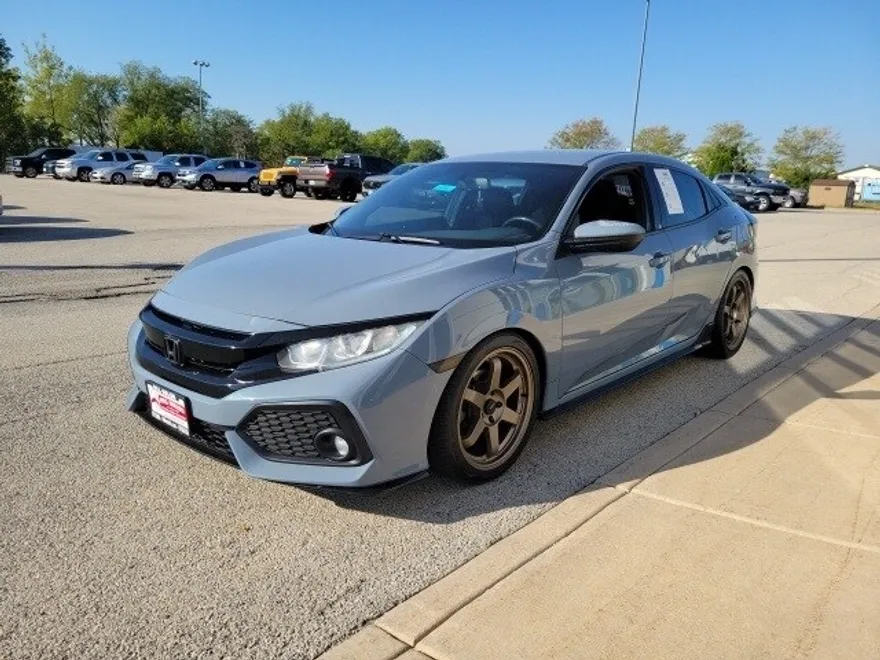 2017 Honda Civic Sport Hatchback photo 1