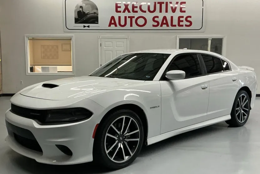 2022 Dodge Charger R/T photo 1