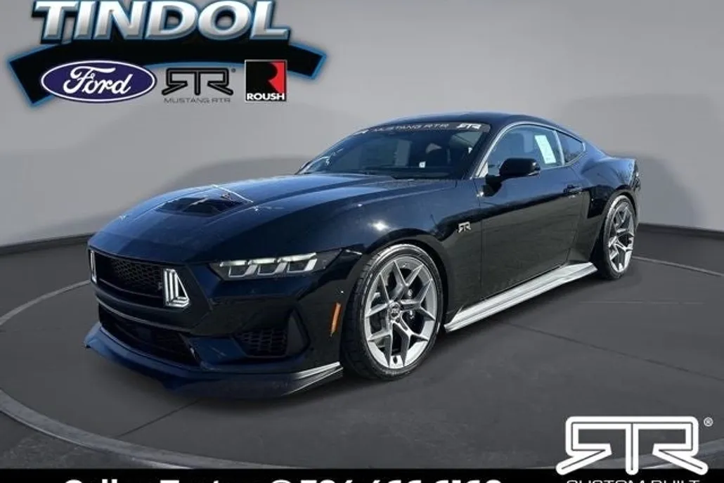 2024 Ford Mustang GT photo 1