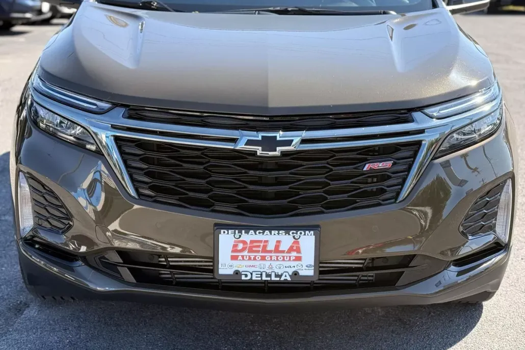 2023 Chevrolet Equinox RS photo 1
