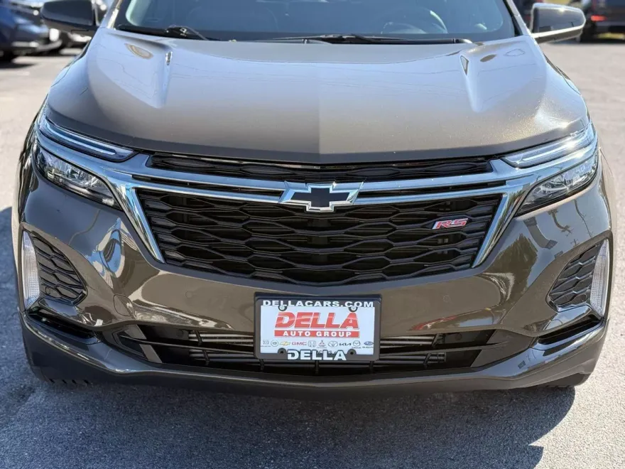 2023 Chevrolet Equinox RS photo 1