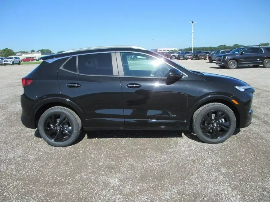 2026 Buick Encore GX Sport Touring photo 1