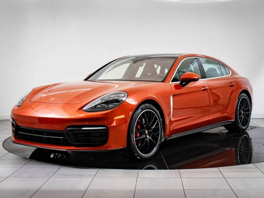2022 Porsche Panamera 4S Executive photo 1
