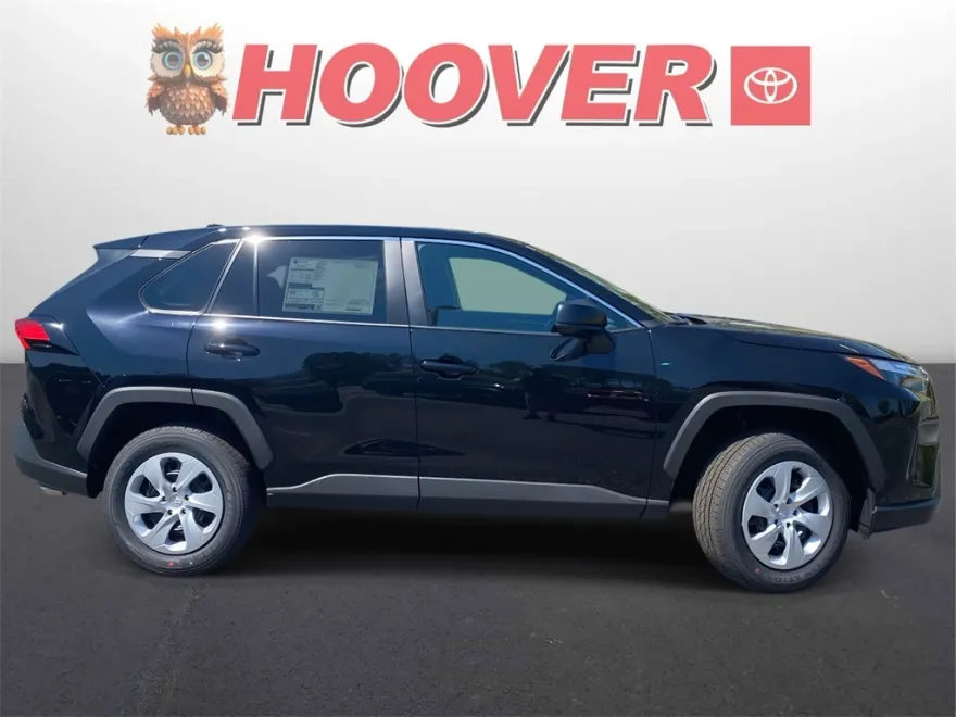 2025 Toyota RAV4 LE photo 1