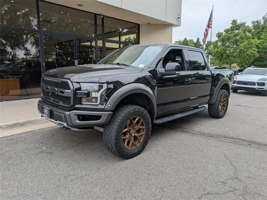 2020 Ford F-150 Raptor photo 1