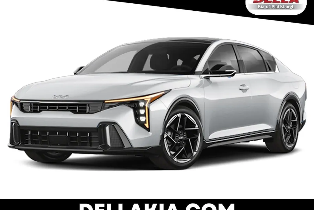 2025 Kia K4 GT-Line Turbo photo 1