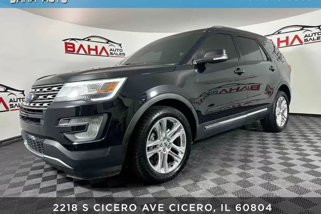 2017 Ford Explorer XLT photo 1
