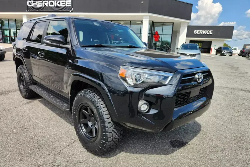 2024 Toyota 4Runner SR5 Premium photo 1